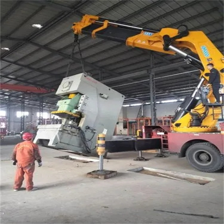 抚州临川80吨折臂吊车出租附近电话