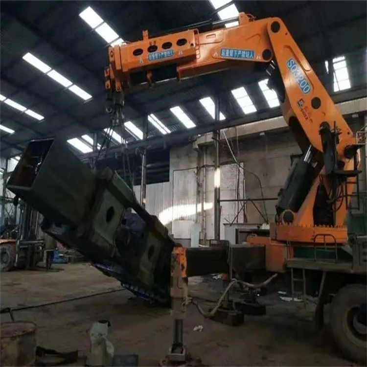 抚州临川130吨折臂吊车出租吊机租赁附近电话