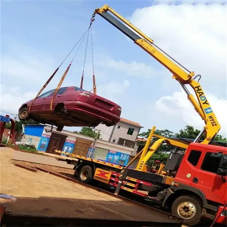 抚州临川吊车吊汽车的正确方法